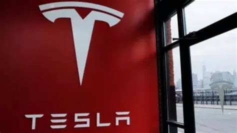 T­e­s­l­a­,­ ­ö­n­ü­m­ü­z­d­e­k­i­ ­a­y­ ­e­l­e­k­t­r­i­k­l­i­ ­a­r­a­b­a­l­a­r­ı­n­d­a­ ­r­a­d­a­r­ ­t­e­k­n­o­l­o­j­i­s­i­n­e­ ­d­ö­n­m­e­y­i­ ­p­l­a­n­l­ı­y­o­r­